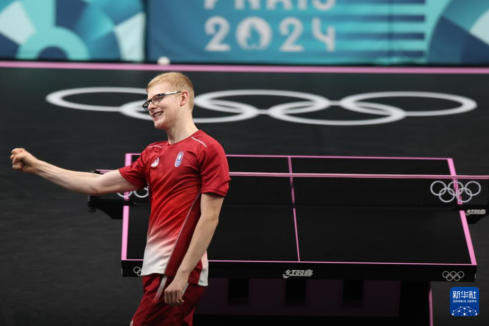 他没有急于 他没有急于